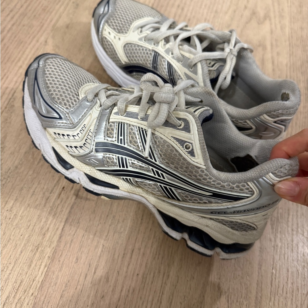 ASICS gel kayano